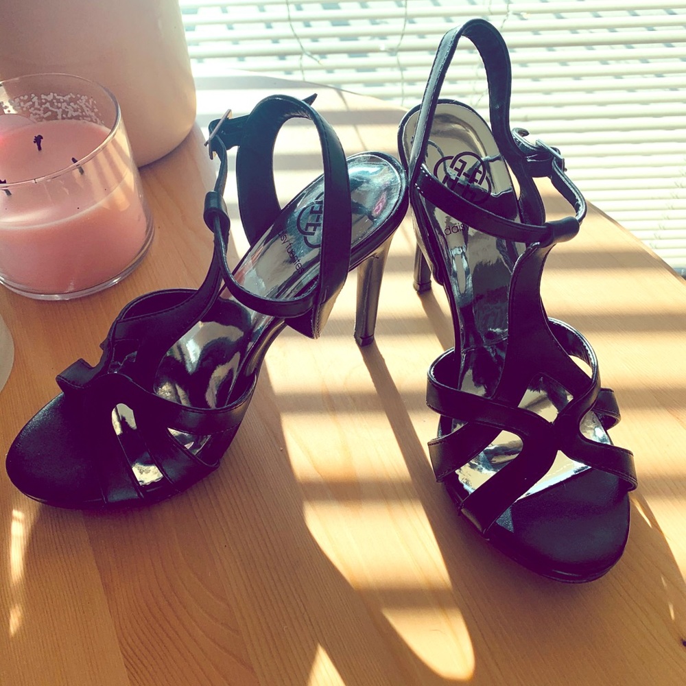 ❤️DONATING TOMORROW - Black Strappy Heels